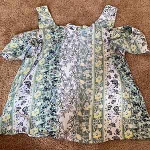 Cute tank with off the shoulder detailing